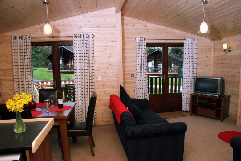 Woodlands Hotel & Pine Lodges Grange-over-Sands Exterior photo